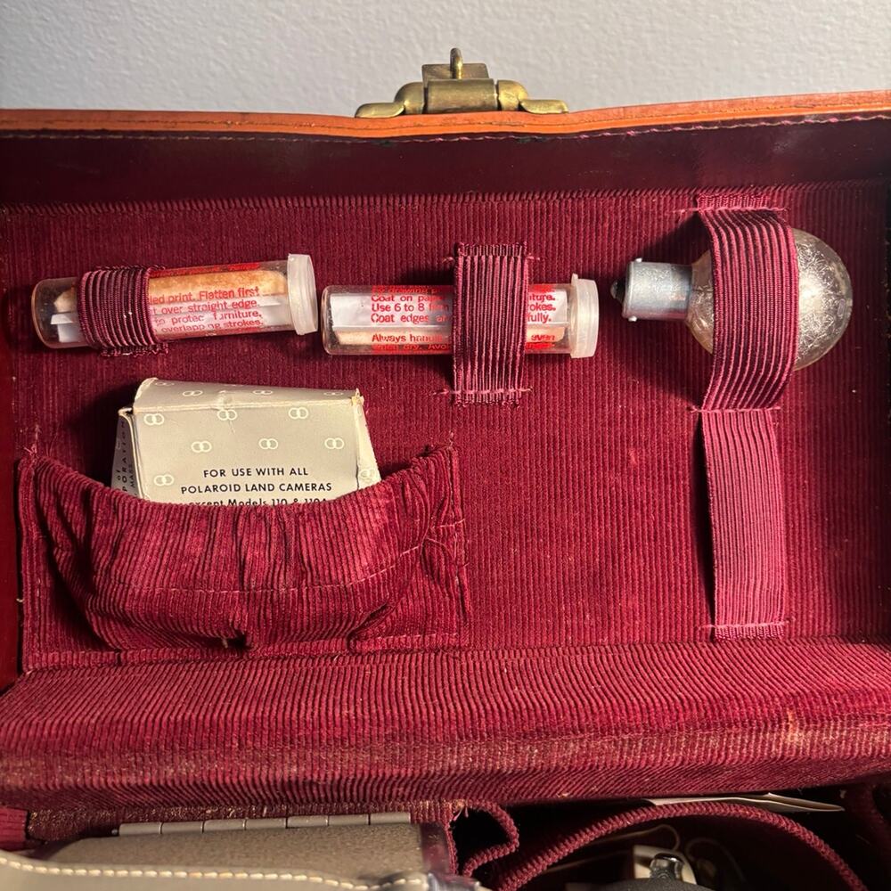Vintage Polaroid Highlander Land Camera Model 80A Set and Case 1950s - Picture 10 of 12